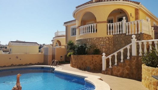 Chalet independiente  - Segunda mano - Gran Alacant - NV-56293