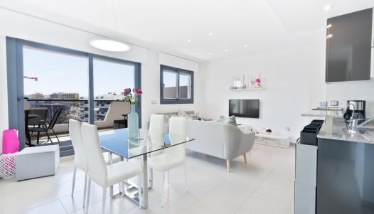 Lägenhet - Resale - Arenales del Sol - CBE02-026