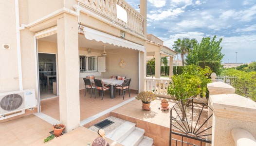 Radhus - Resale - Orihuela Costa - CBE02-030