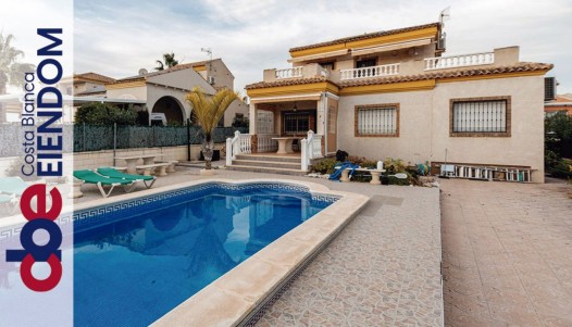 Villa - Resale - La Marina - CBE02-004