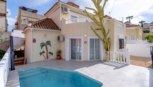 Villa - Resale - Villamartin - CBE02-070
