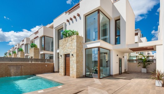 Villa / tomannsbolig - Nybygg - Los Montesinos - CBE01-569