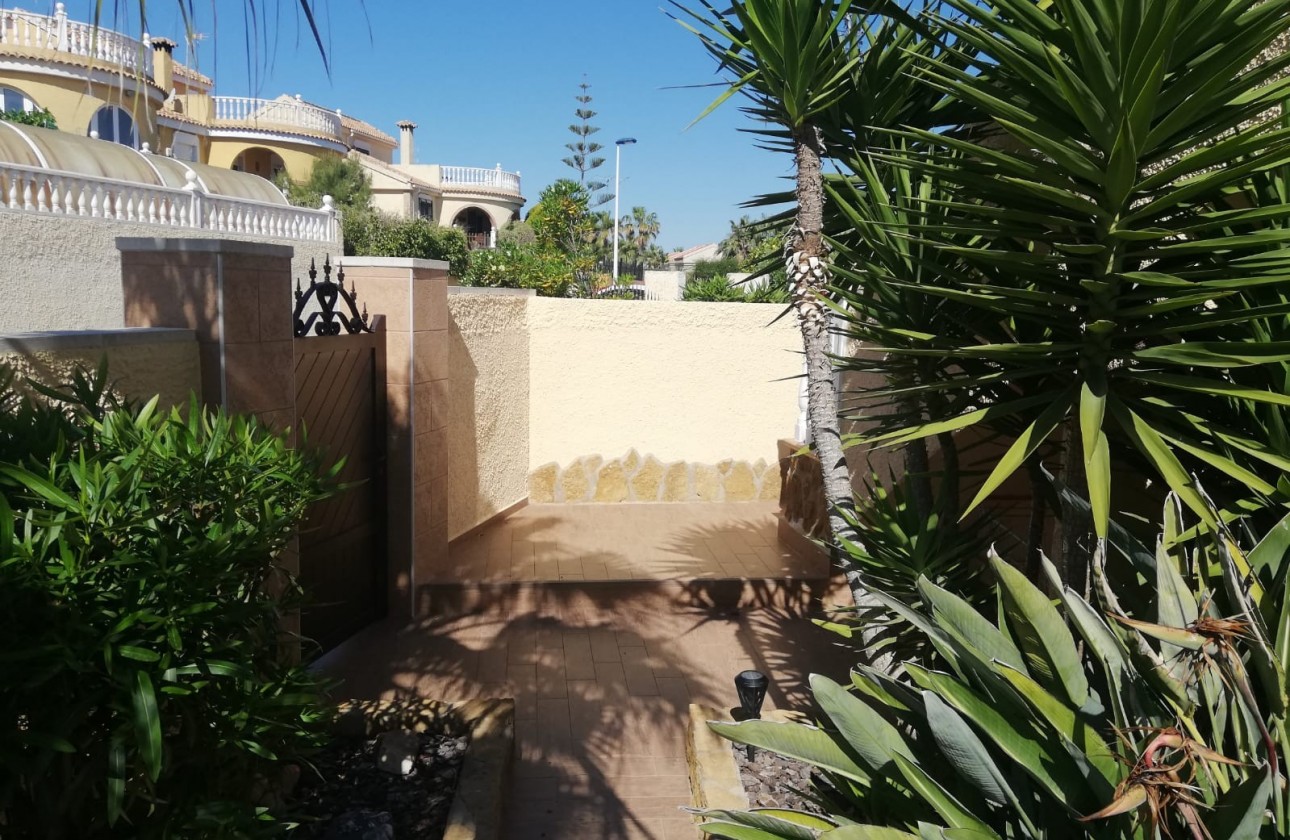 Resale - Villa - Gran Alacant - Monte y Mar Bajo