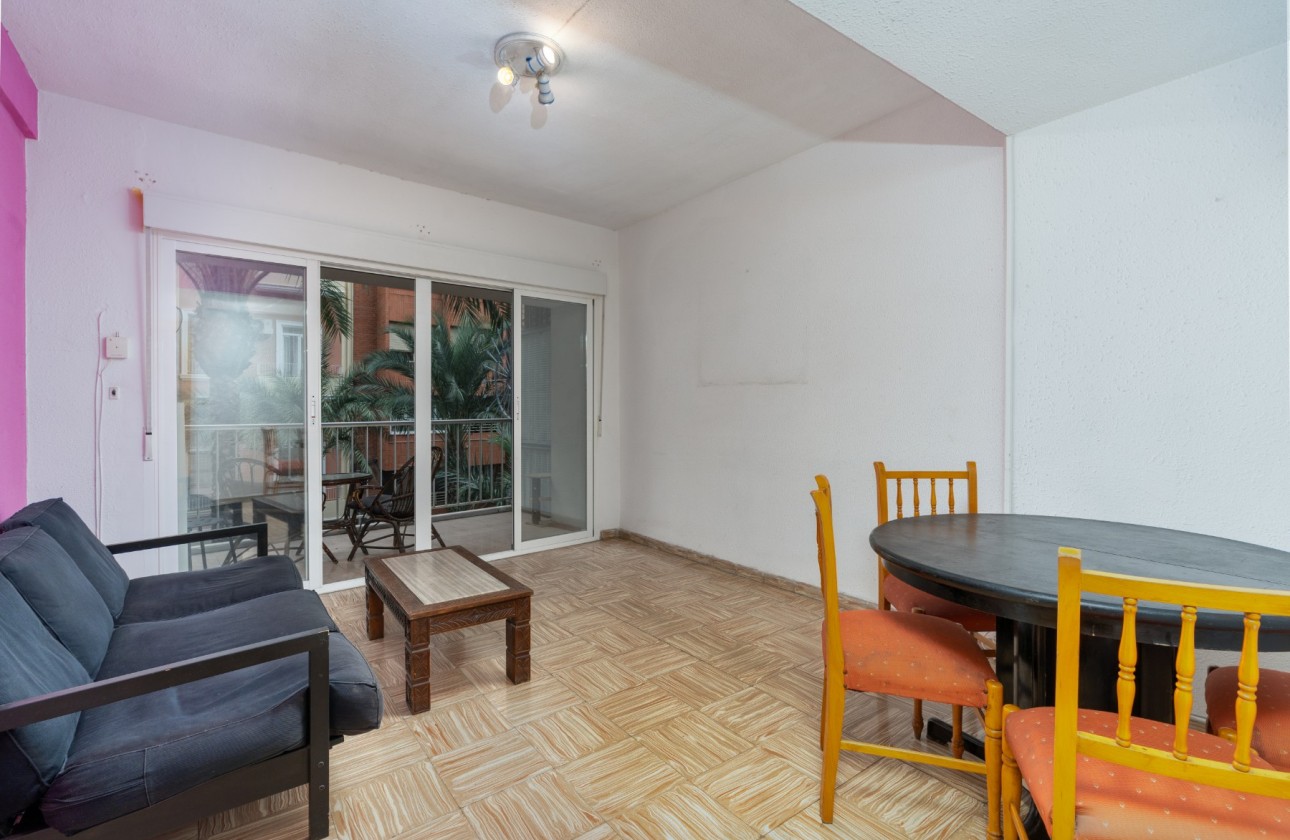 Segunda mano - Apartamento - Alicante