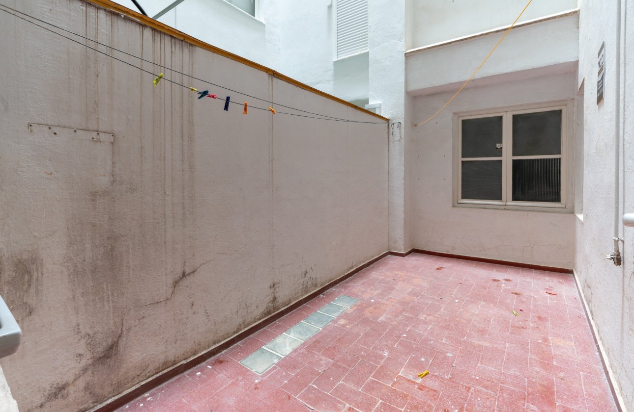 Segunda mano - Apartamento - Alicante