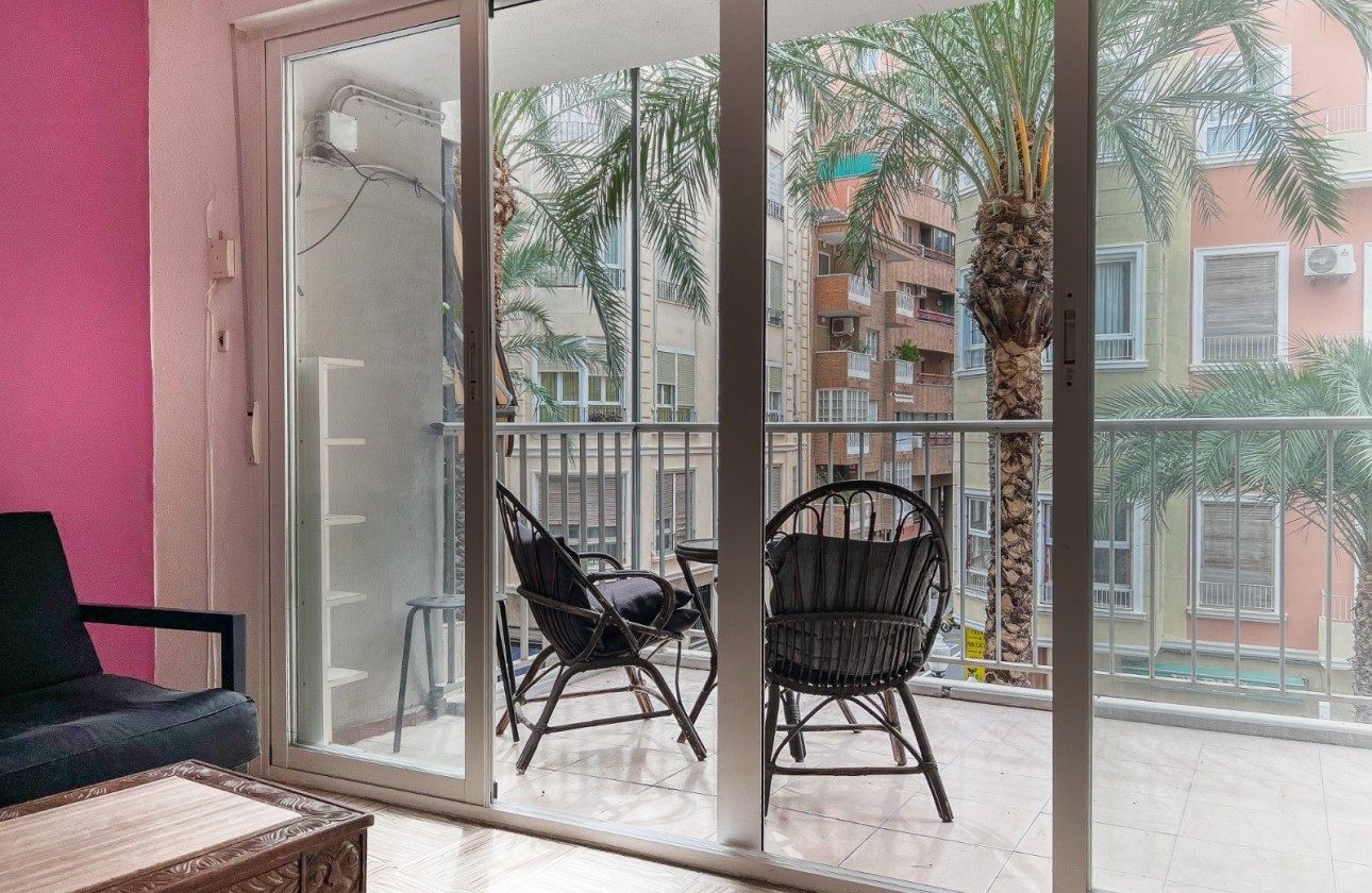 Segunda mano - Apartamento - Alicante