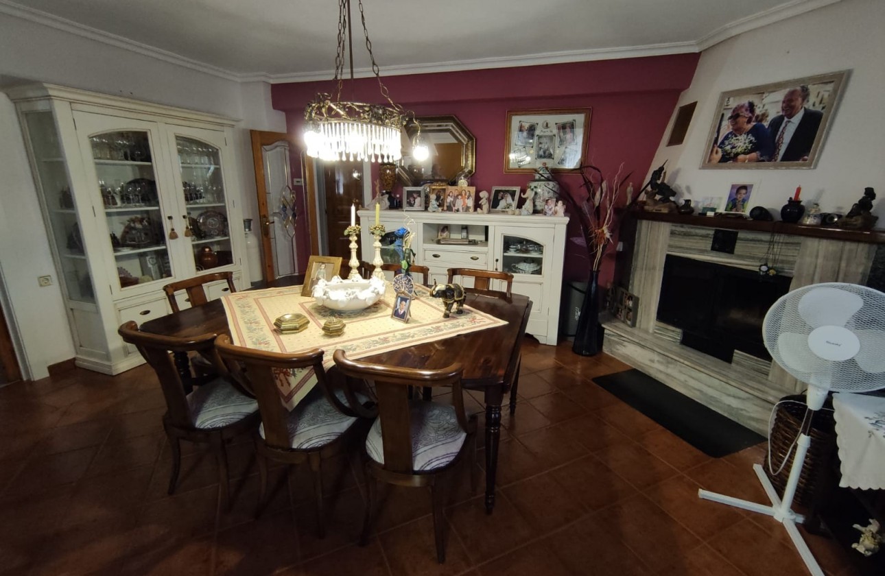 Brukte Boliger - Villa - Elda