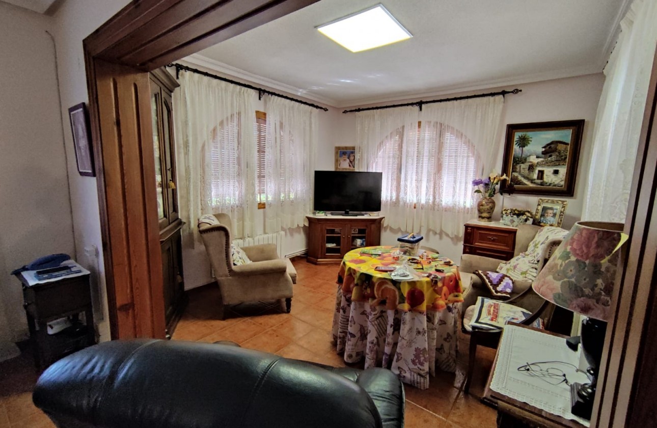 Brukte Boliger - Villa - Elda