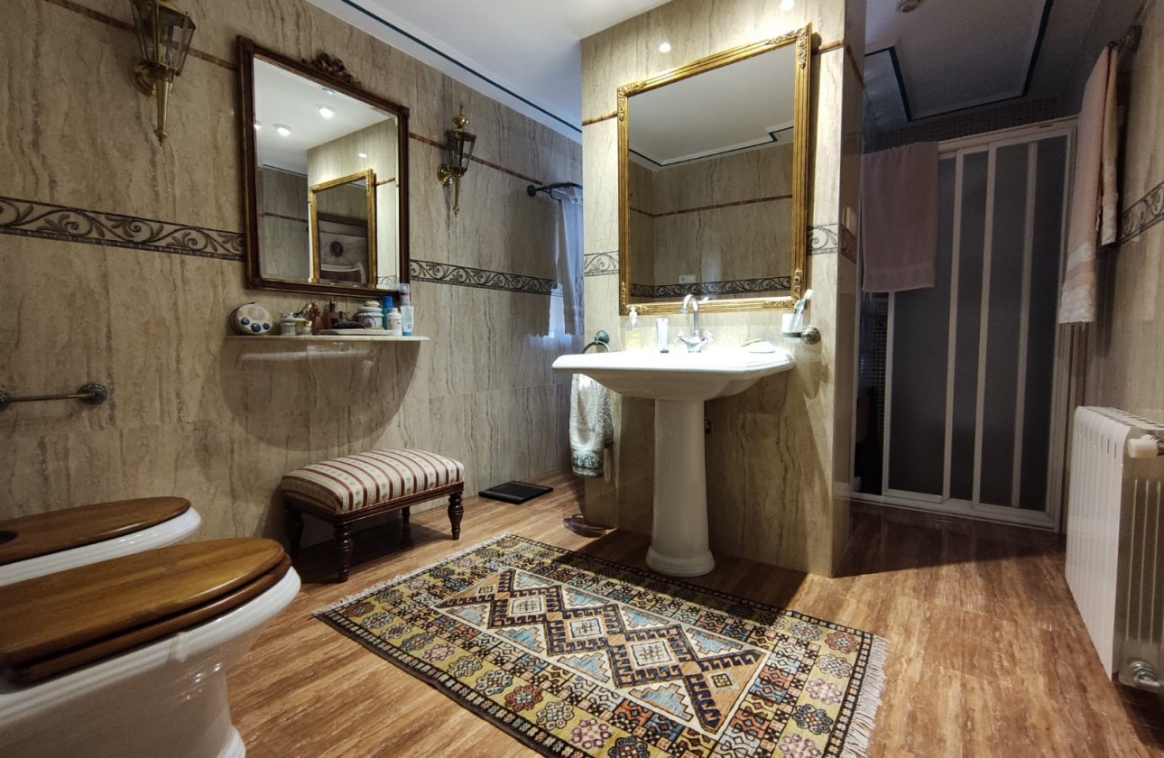 Brukte Boliger - Villa - Elda