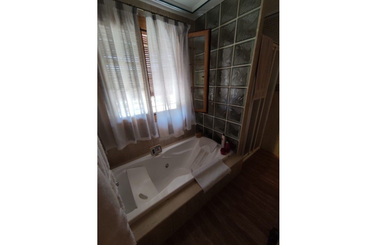 Brukte Boliger - Villa - Elda