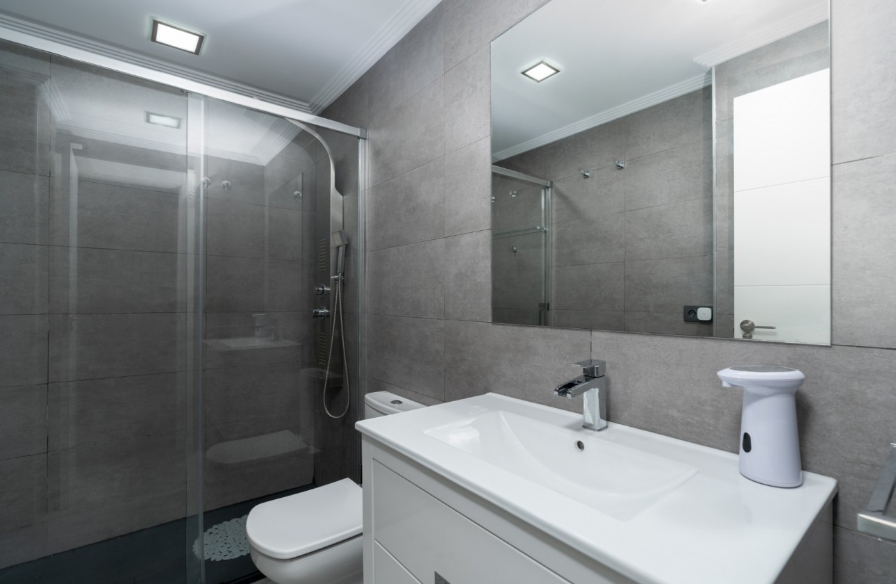 Segunda mano - Apartamento - Alicante - Centro