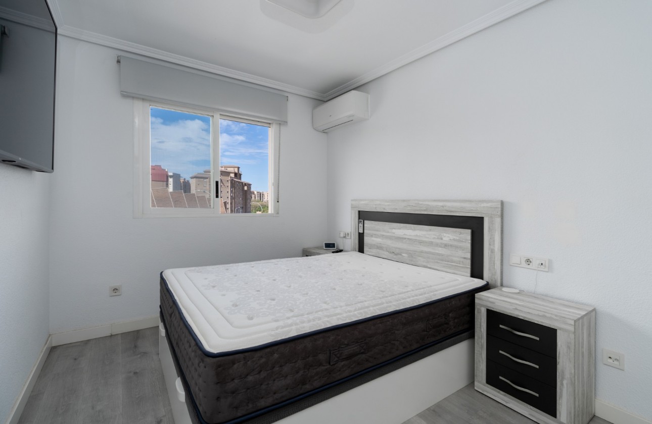 Segunda mano - Apartamento - Alicante - Centro