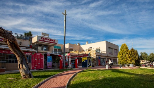 Segunda mano - Adosado - Zeniamar  - Centro comercial Zeniamar