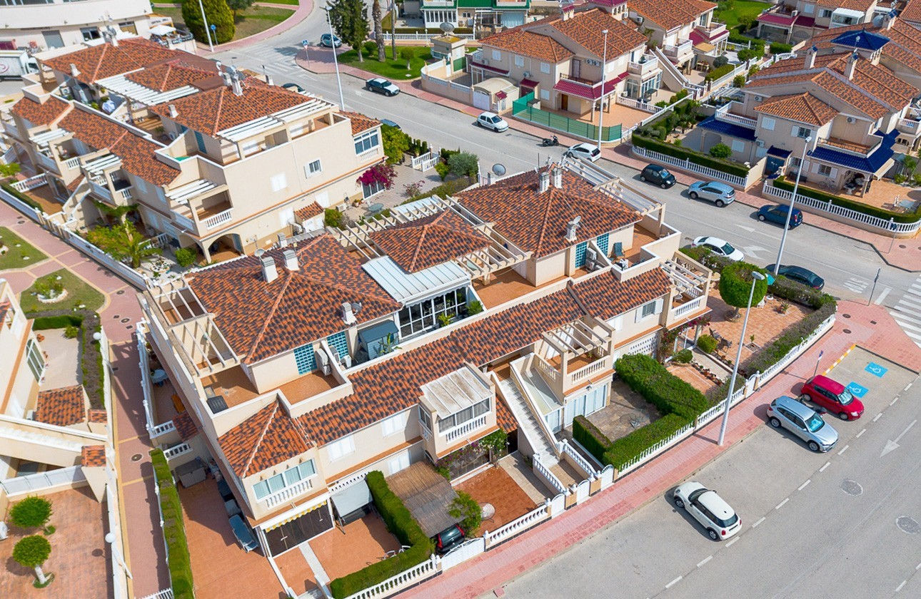 Resale - Townhouse - Zeniamar  - Zeniamar Shopping Centre