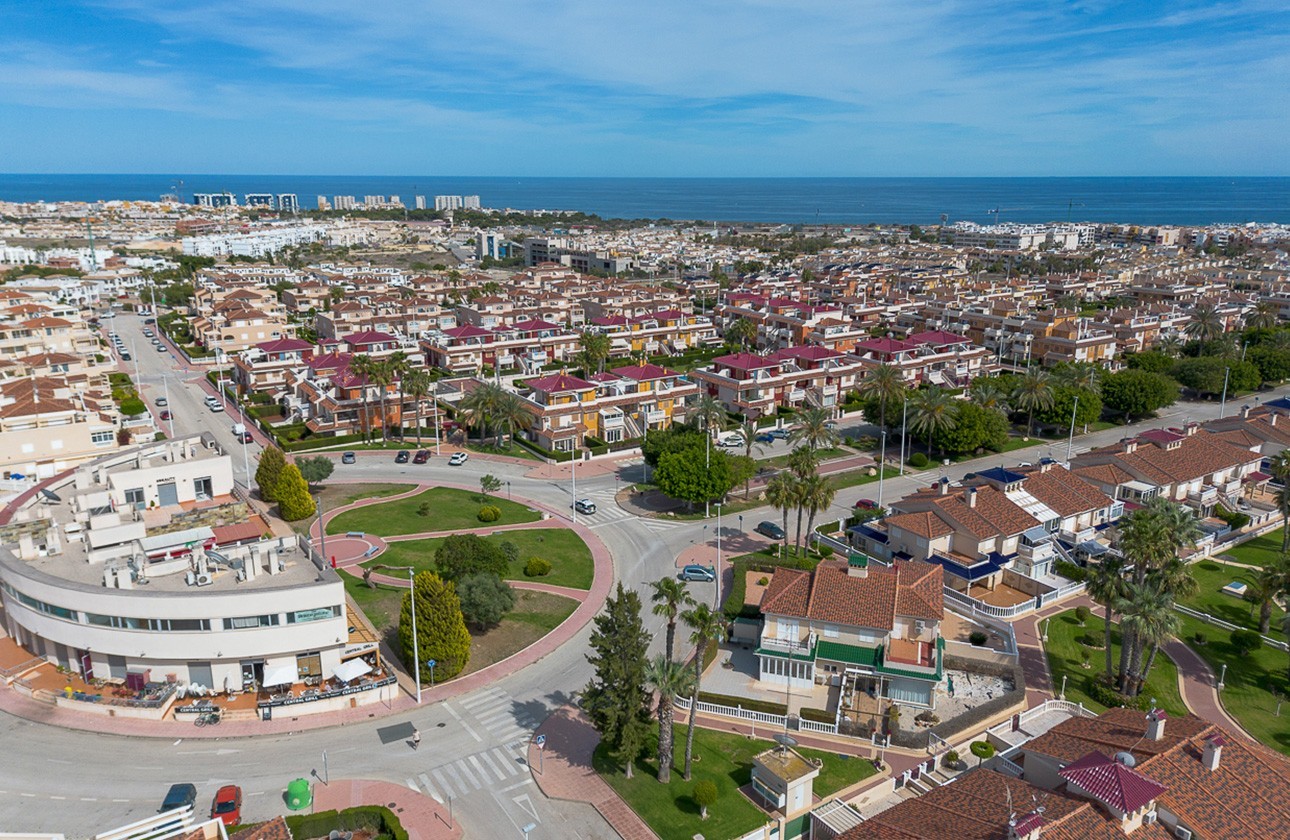 Sprzedaż - Kamienica - Zeniamar  - Centrum handlowe Zeniamar