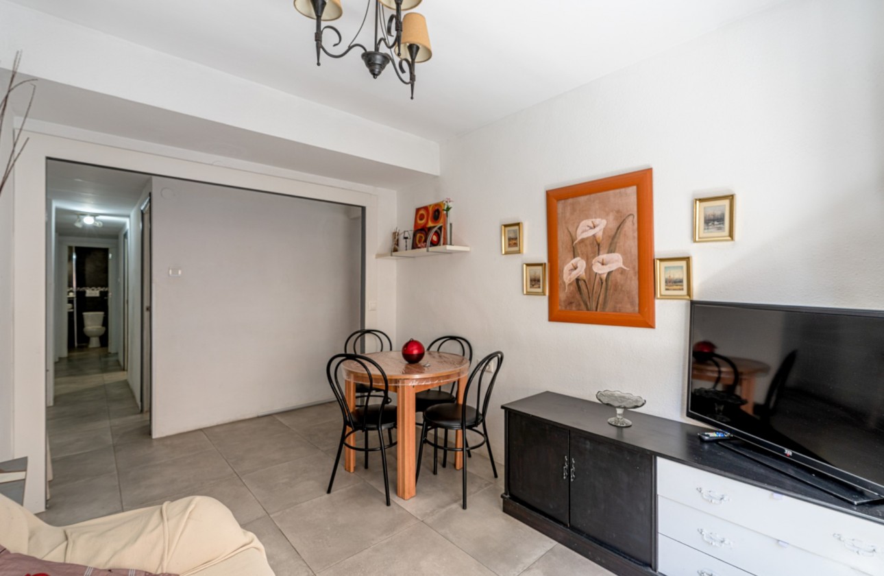 Sprzedaż - Apartament - Alicante - 