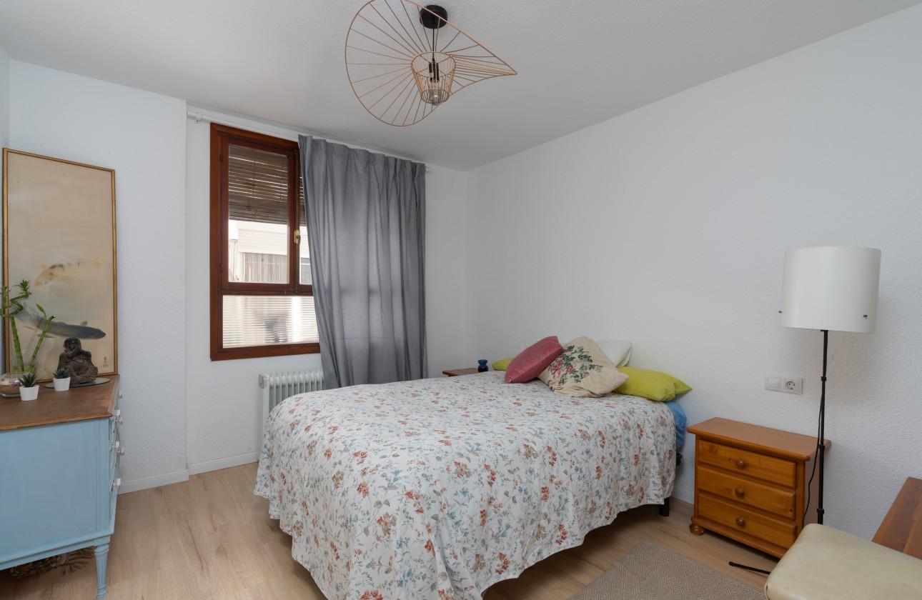 Revente - Apartment - Alicante - Centre