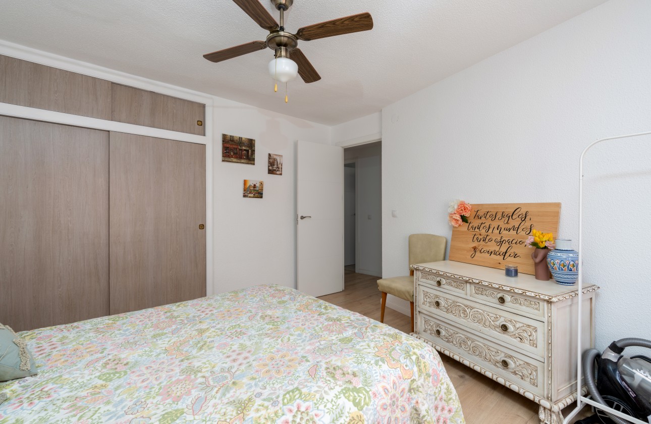 Resale - Apartment - Alicante - Center