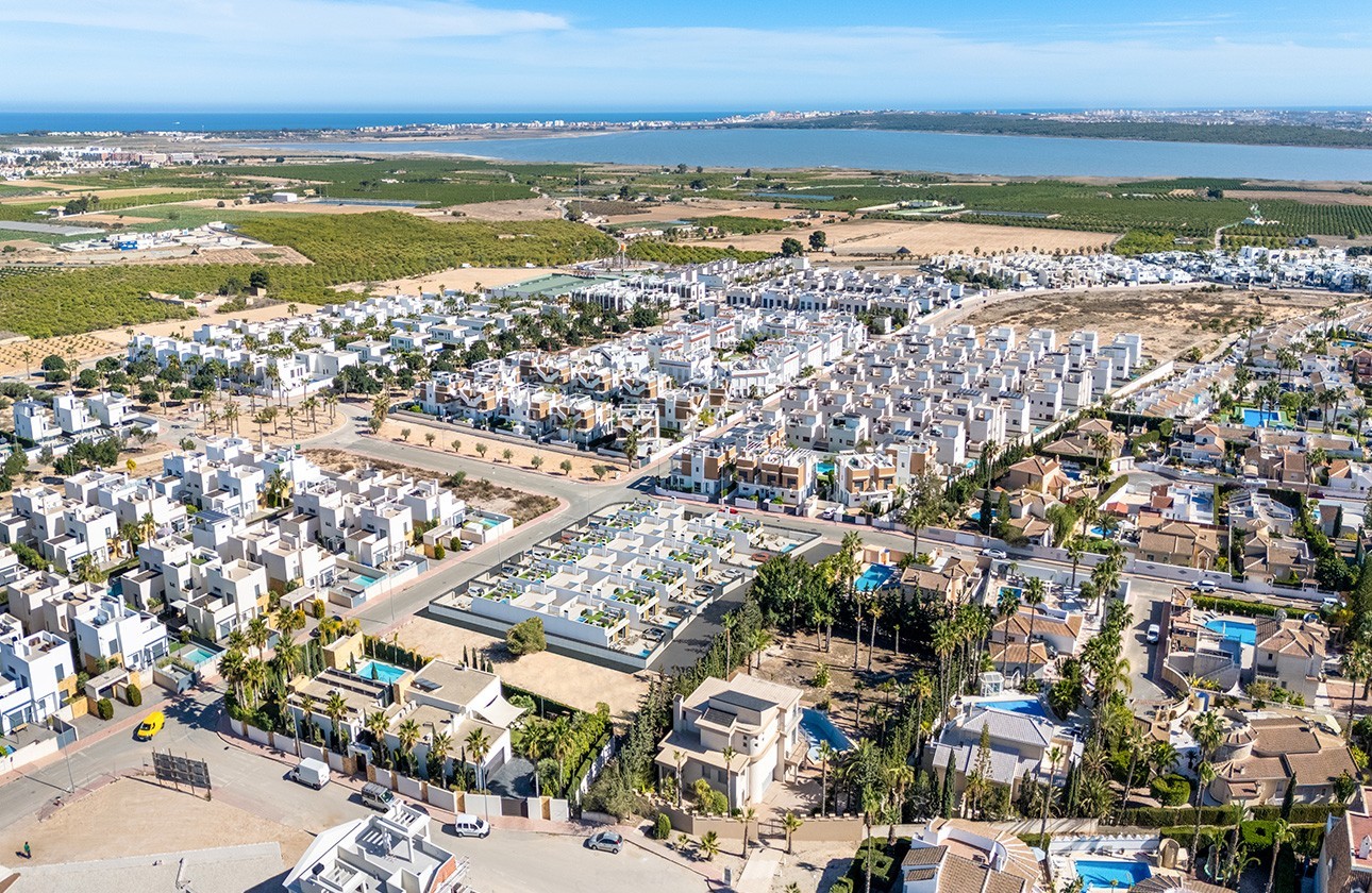 Nueva construcción  - Chalet independiente  - Ciudad Quesada - Doña pepa