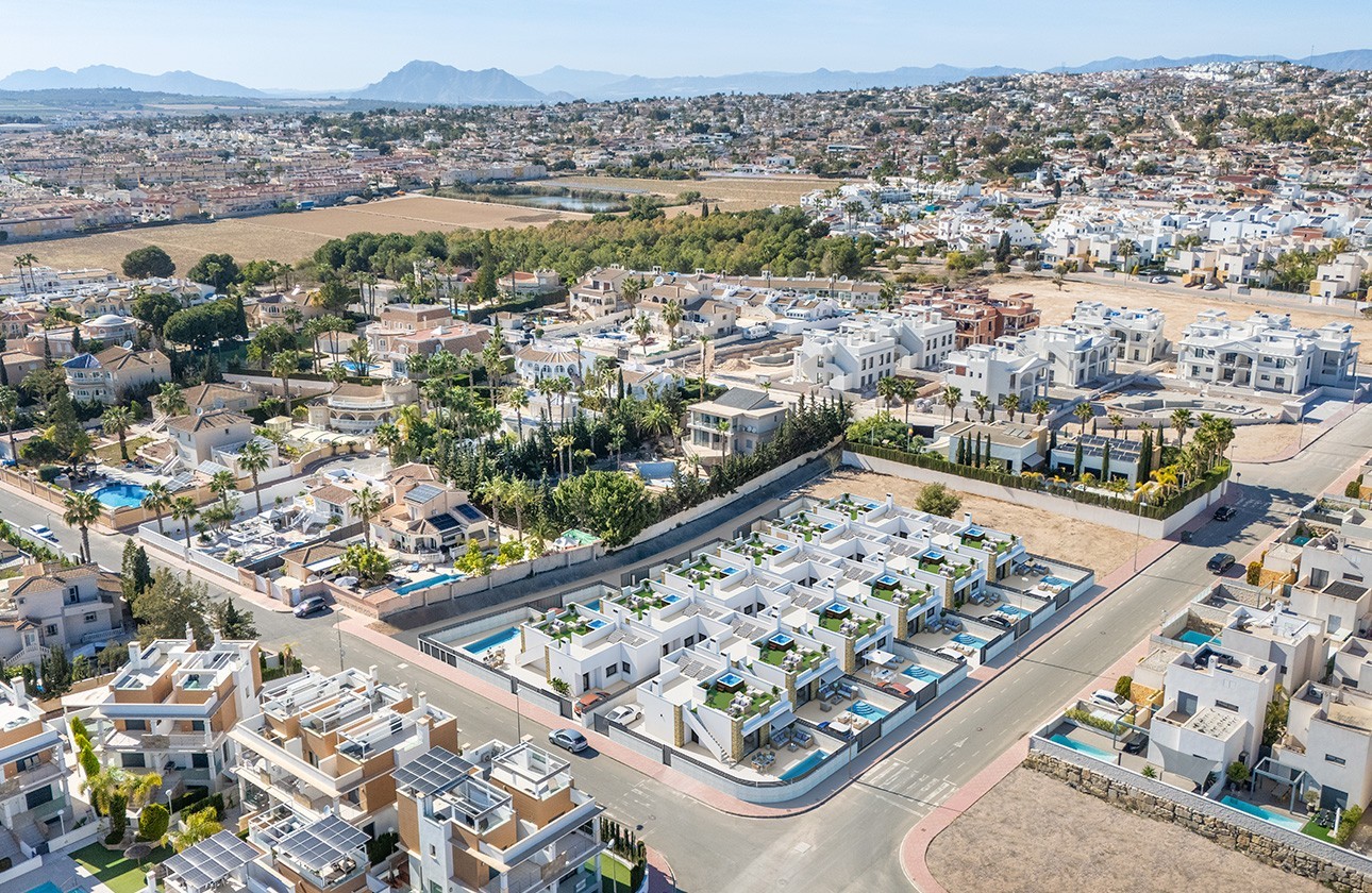 Nueva construcción  - Chalet independiente  - Ciudad Quesada - Doña pepa