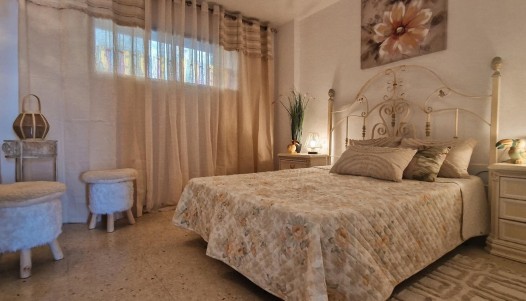 Resale - Apartment - Alicante - Playa de la Albufereta