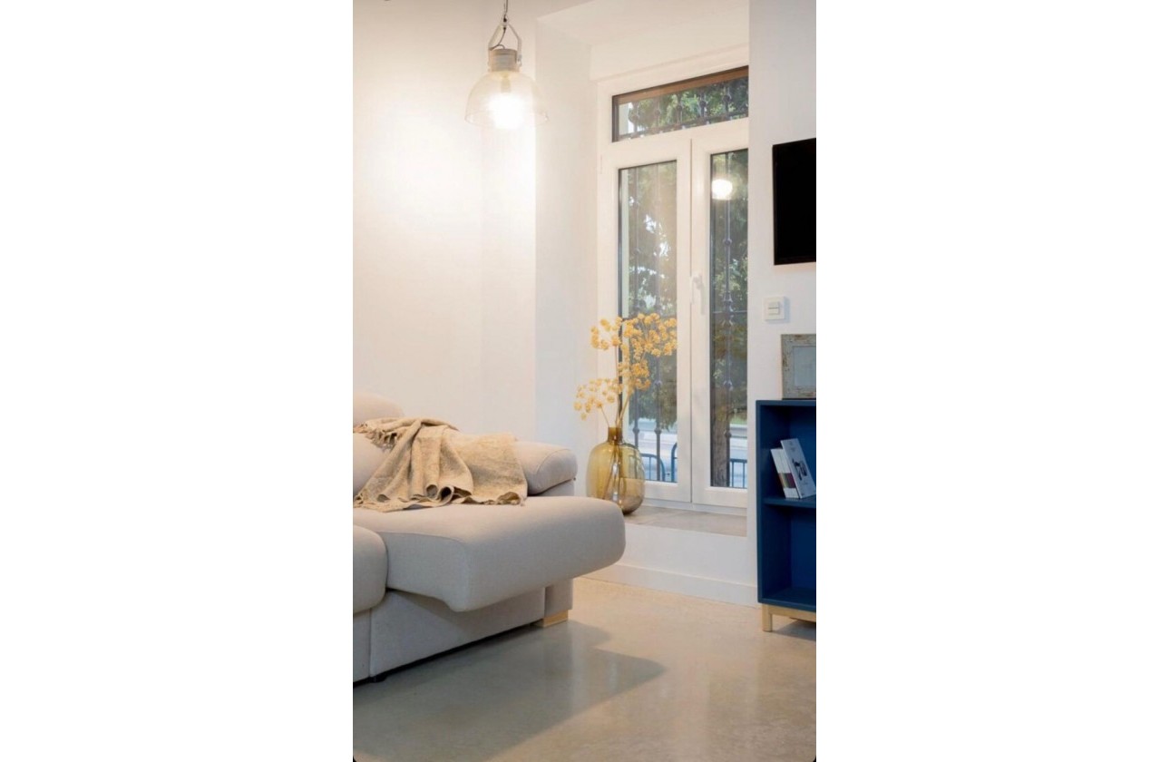 Resale - Townhouse - Alicante - Center