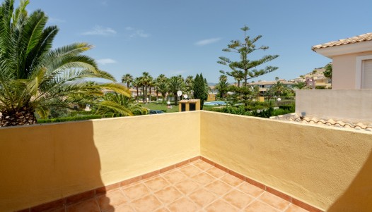 Resale - Villa / parhus - Mutxamel - Club De Golf Bonalba