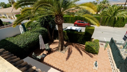 Resale - Villa / Semi-detached - Mutxamel - Club De Golf Bonalba