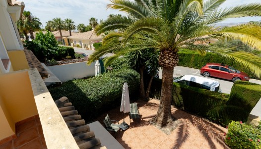 Resale - Villa / Semi-detached - Mutxamel - Club De Golf Bonalba