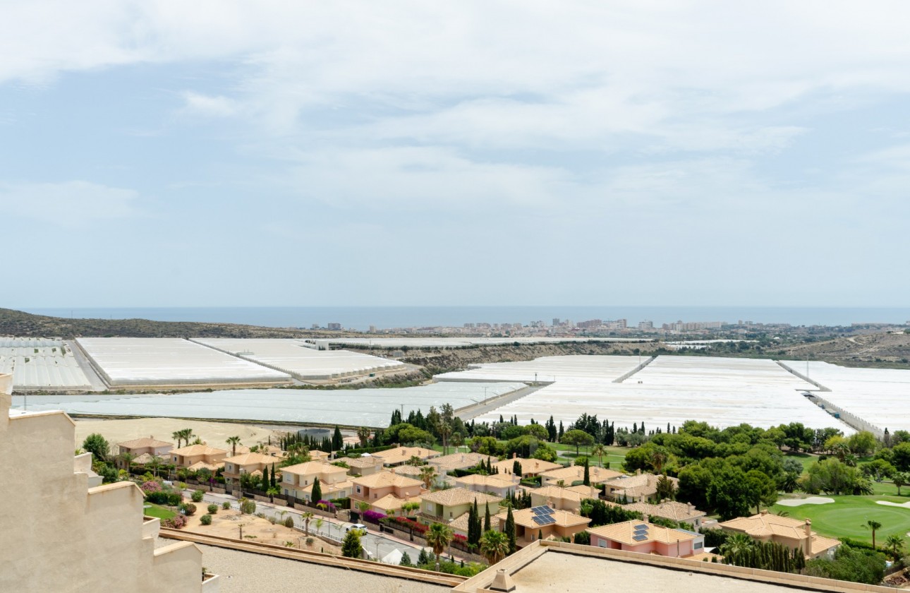 Revente - Villa / Jumelée - Mutxamel - Club De Golf Bonalba