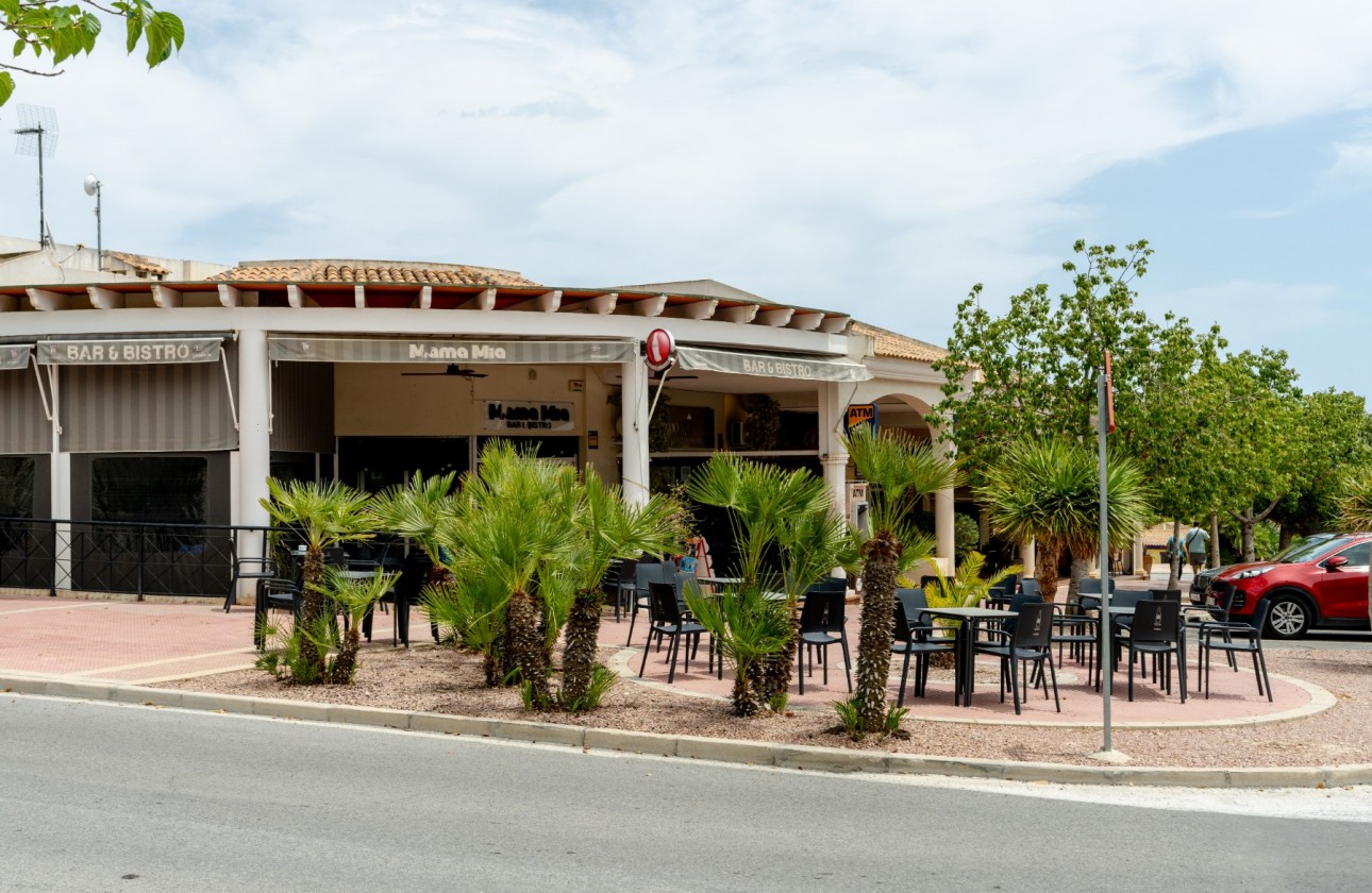 Revente - Villa / Jumelée - Mutxamel - Club De Golf Bonalba