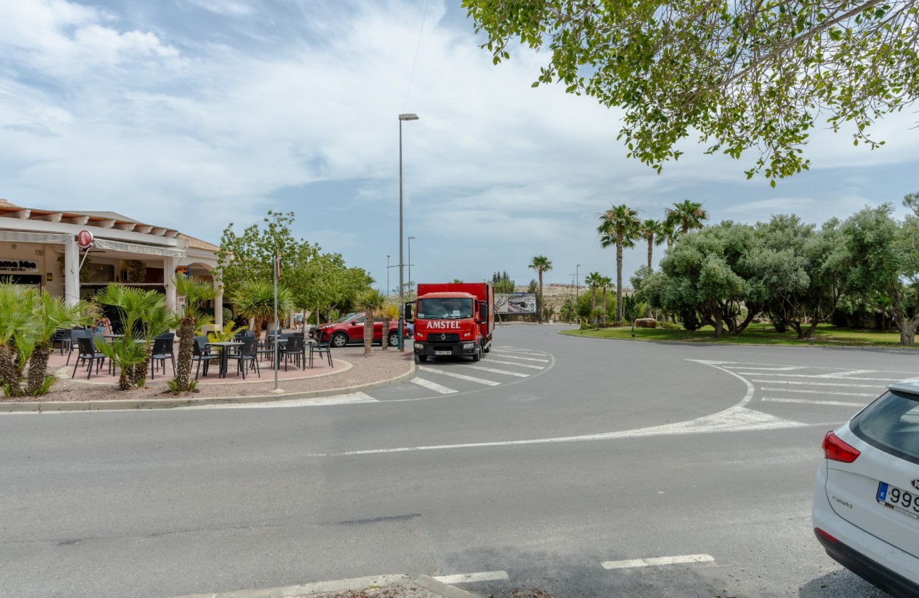 Revente - Villa / Jumelée - Mutxamel - Club De Golf Bonalba