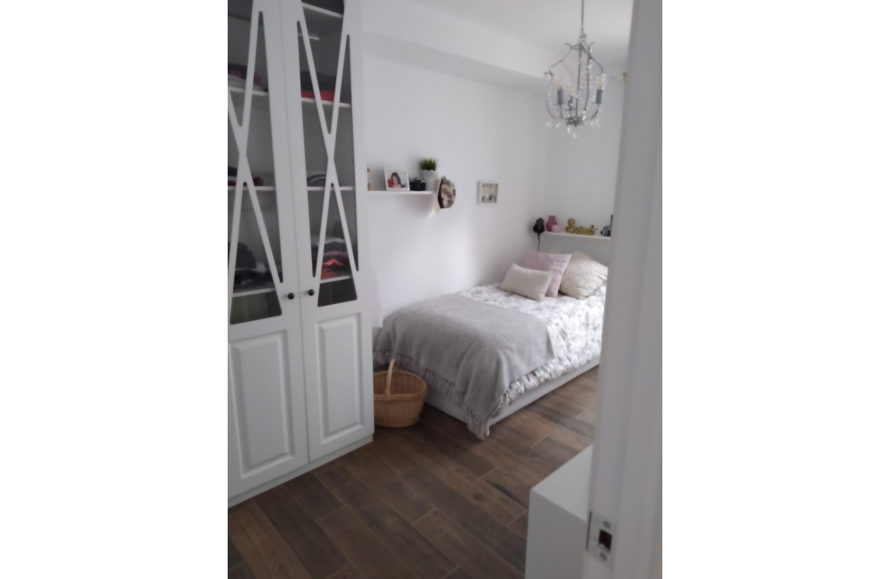 Resale - Apartment - Alicante - Center