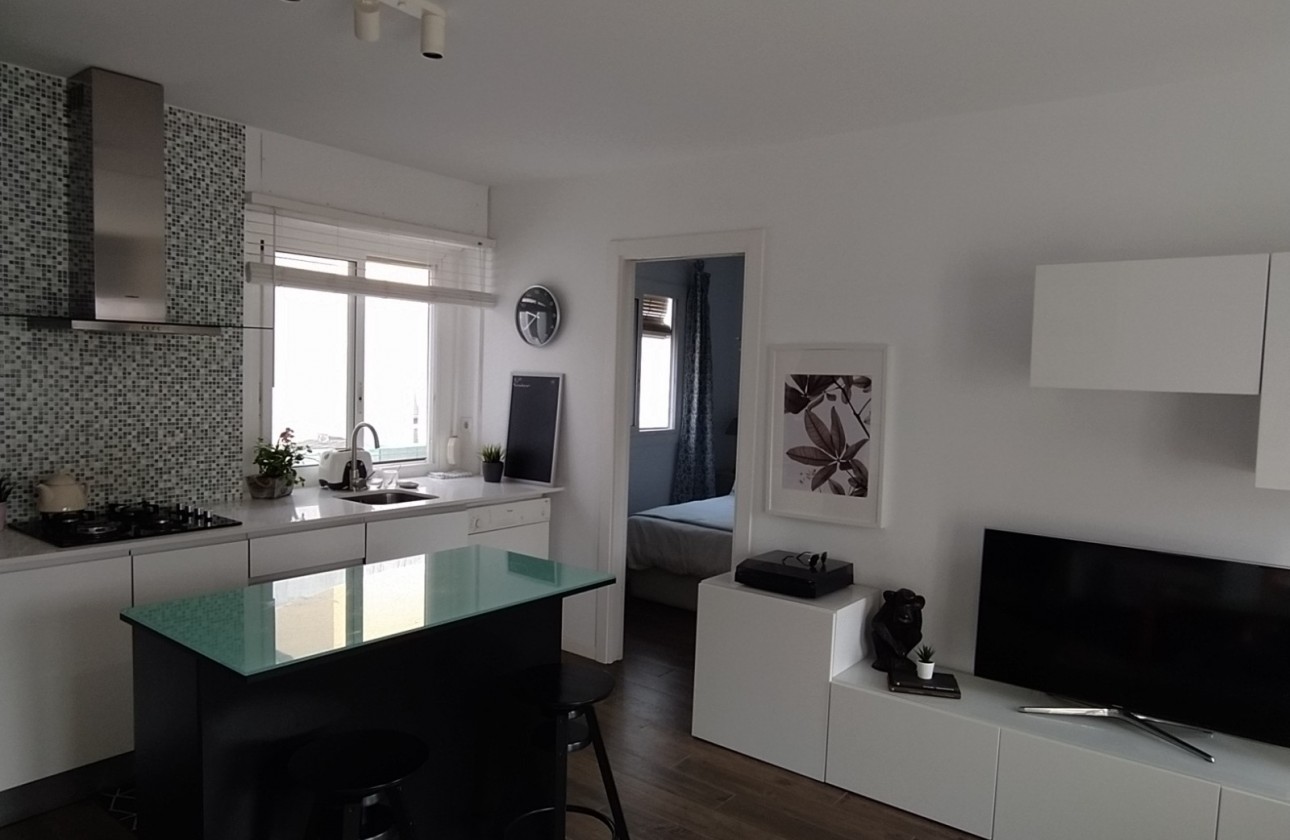 Resale - Apartment - Alicante - Center