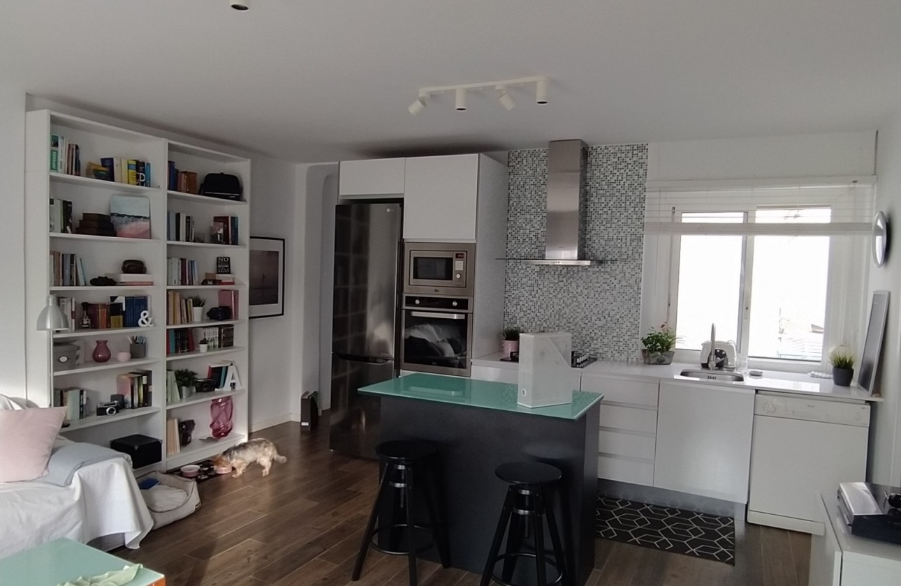 Resale - Apartment - Alicante - Center