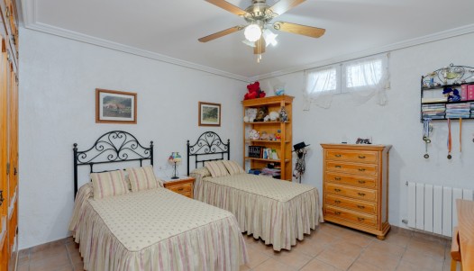 Resale - Villa - San Vicente de Raspeig