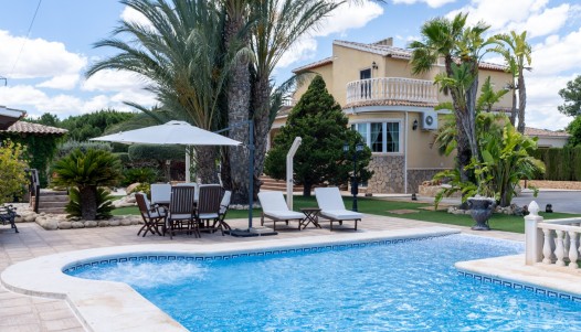 Resale - Villa - San Vicente de Raspeig