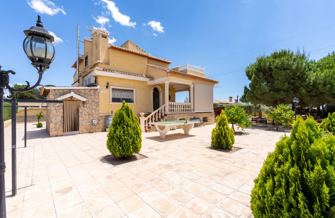 Resale - Villa - San Vicente de Raspeig