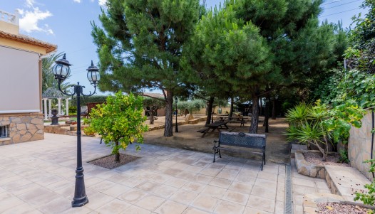 Resale - Villa - San Vicente de Raspeig