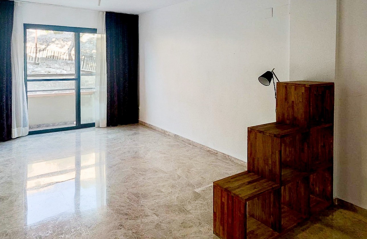 Revente - Apartment - Alicante - Parque Monte Tossal