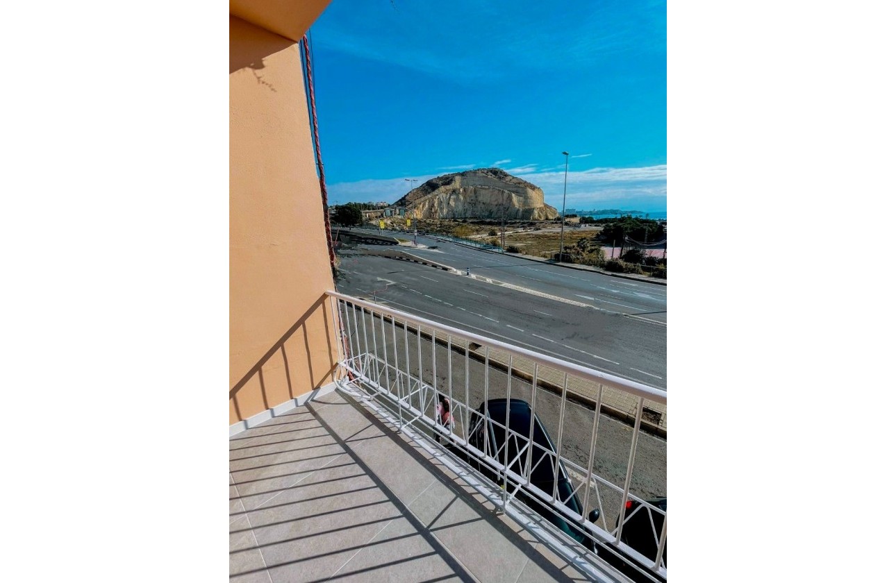 Sprzedaż - Apartament - Alicante - 