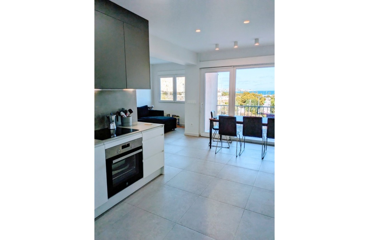 Resale - Apartment - Alicante - Center