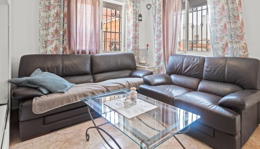 Resale - Villa / parhus - Los Montesinos - La Herrada