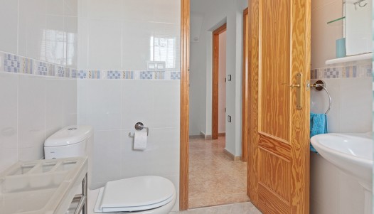 Resale - Villa / Semi-detached - Los Montesinos - La Herrada