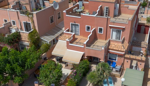 Resale - Villa / Semi-detached - Los Montesinos - La Herrada