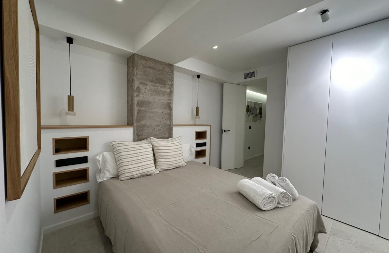 Resale - Apartment - Alicante - Center