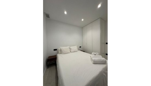 Sprzedaż - Apartament - Alicante - 