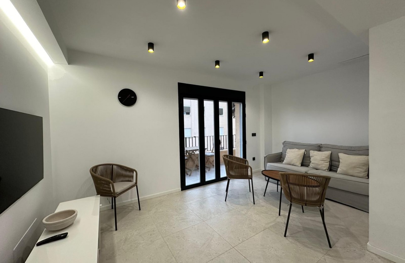 Resale - Apartment - Alicante - Center