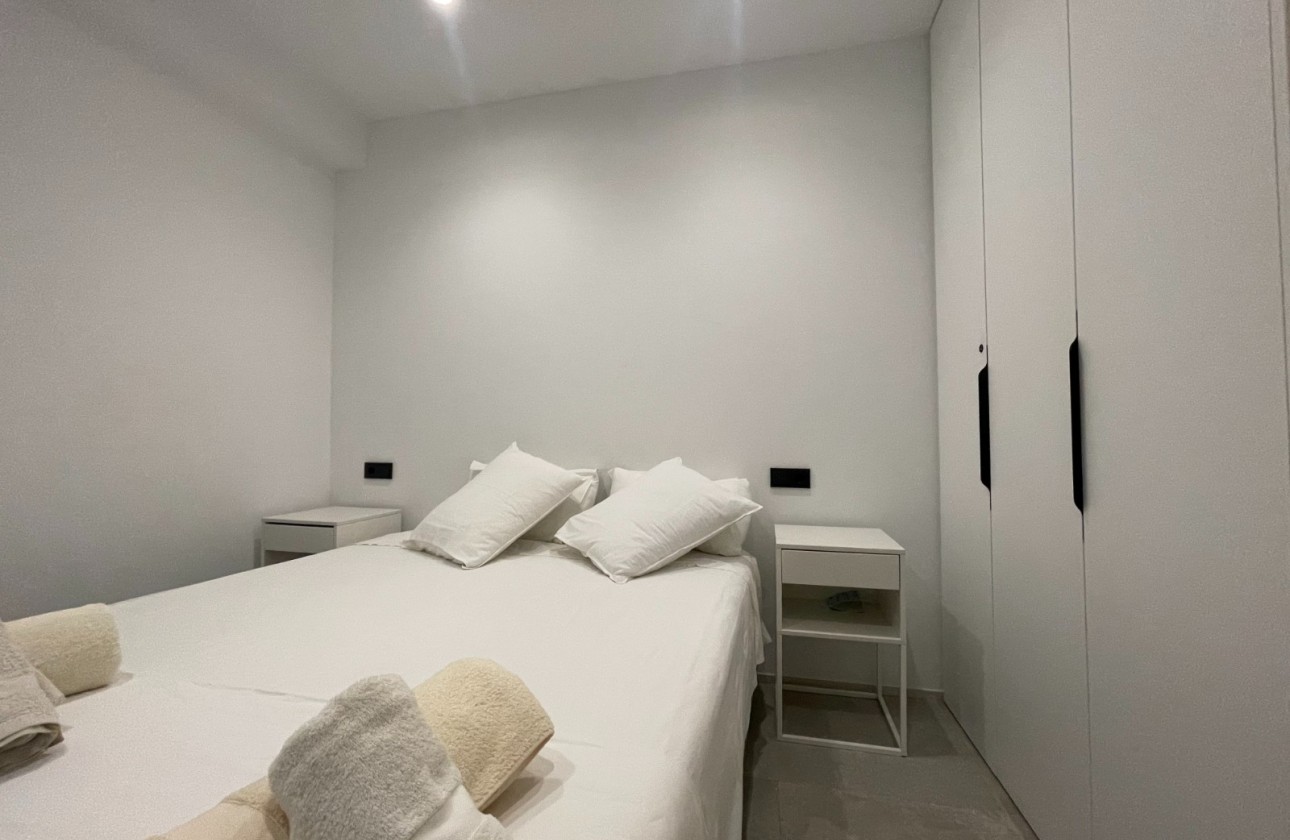 Sprzedaż - Apartament - Alicante - 