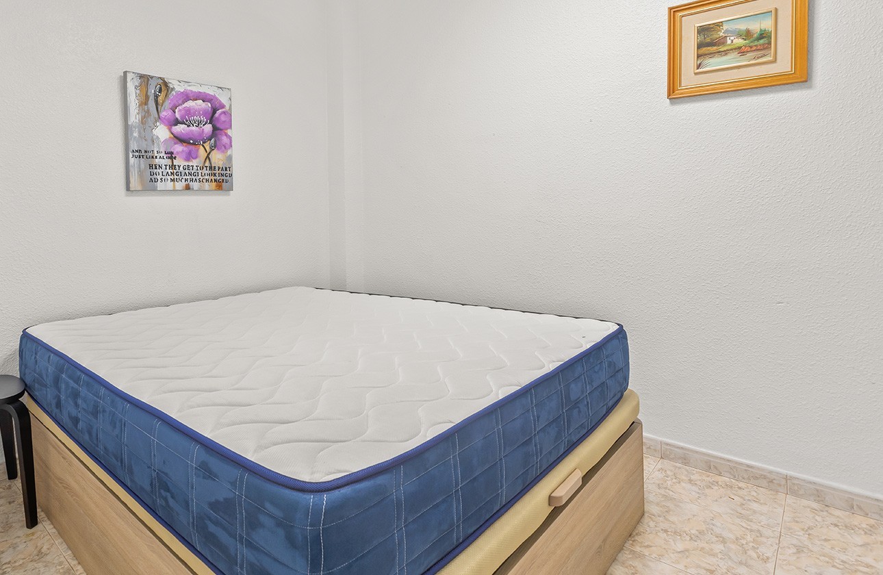 Resale - Apartment - Torrevieja - Playa de los Náufragos